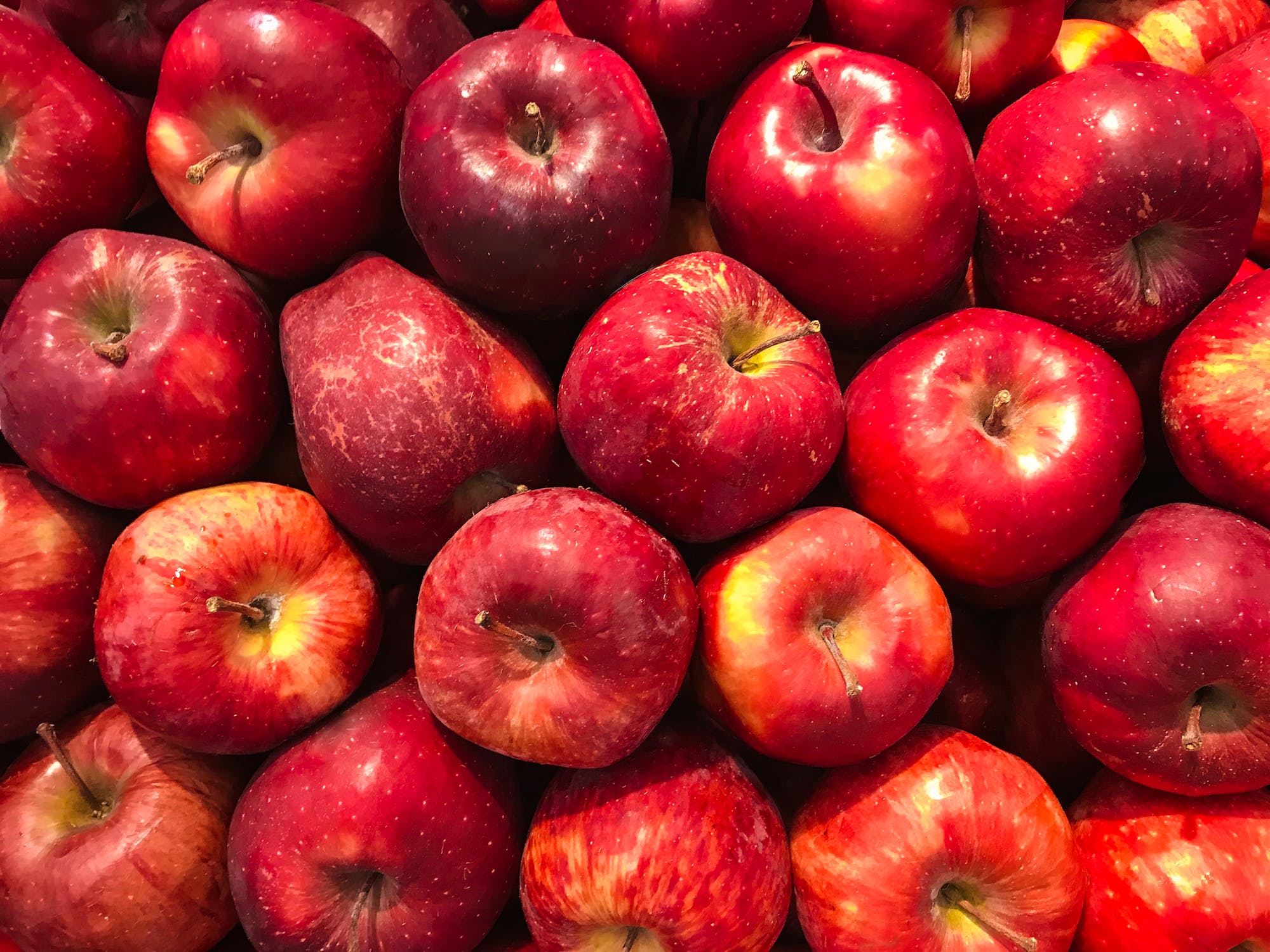WARNING: Costco Apples Now Coated By Bill Gates' New Product? | WLT Report