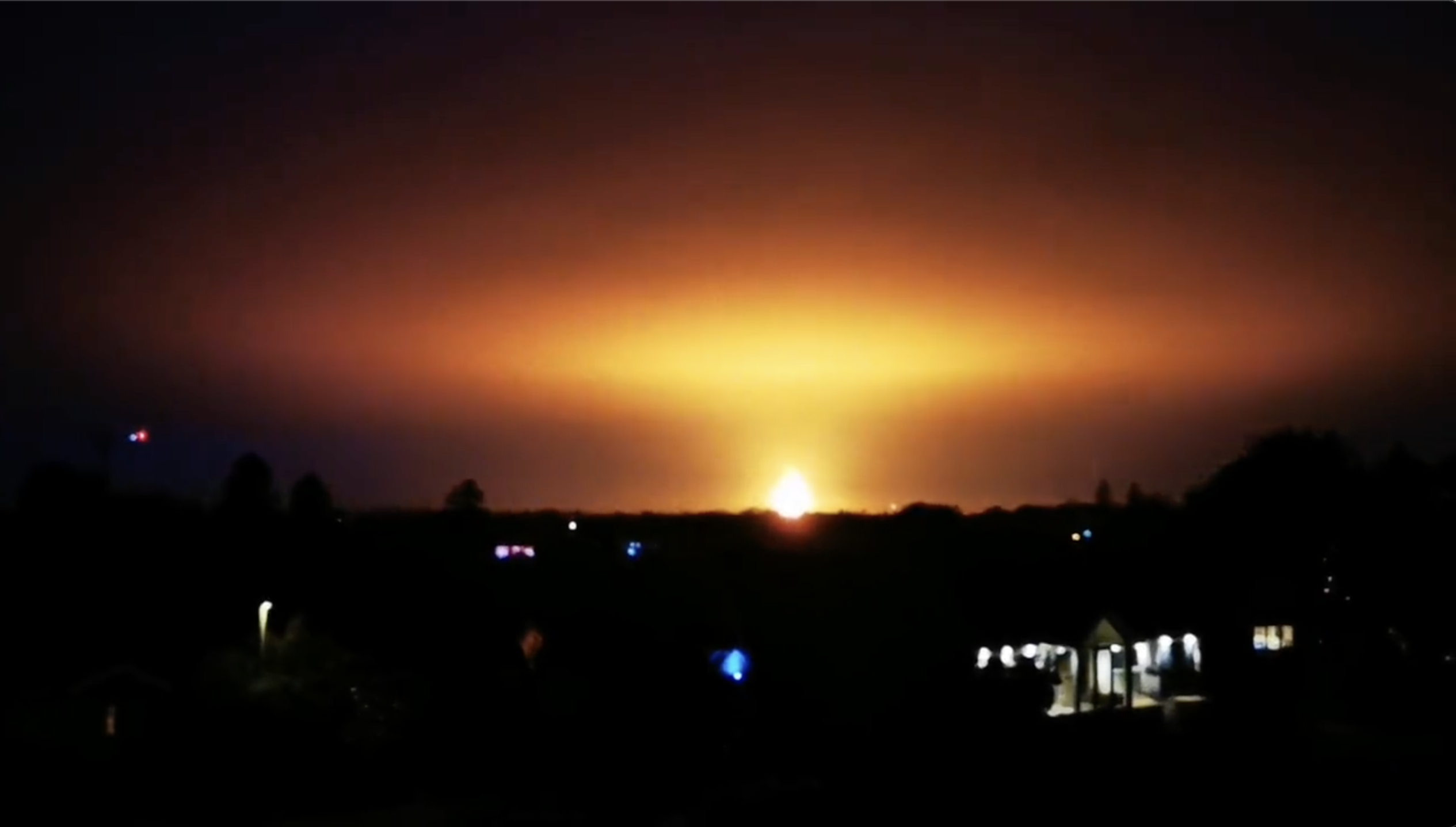 BREAKING: Huge Explosion In Oxford, Looks Like a Nuclear Bomb