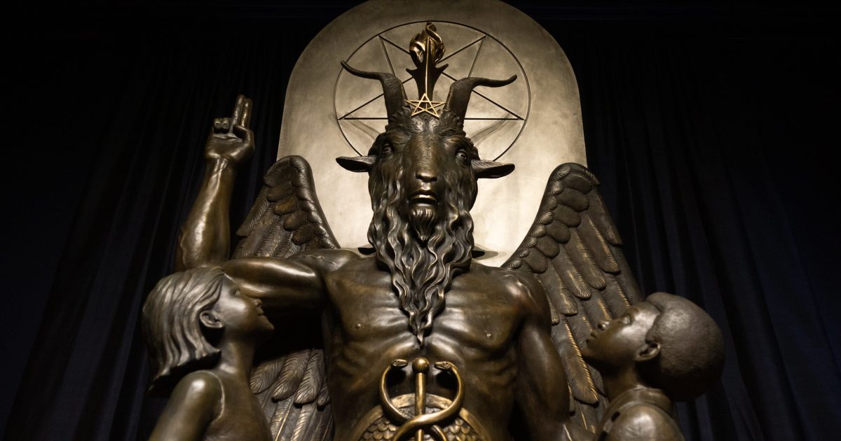 Iowa Lawmaker Calls For Governor to Remove SATANIC 'Holiday Display' From Capitol | WLT Report