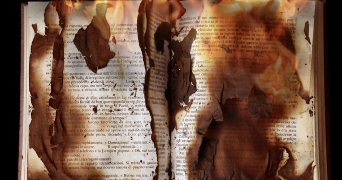 Hollywood Star: "The Bible is One of the WORST Books Ever" | WLT Report