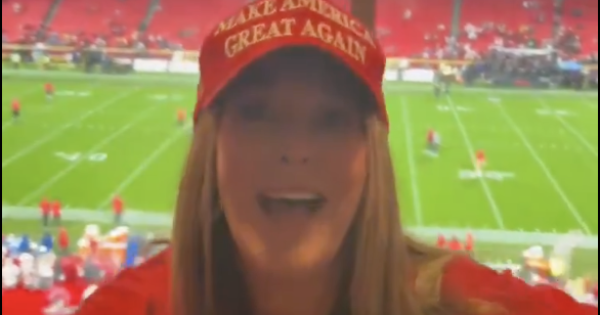 NFL Star Patrick Mahomes’ Mom Endorses President Trump In Epic Fashion