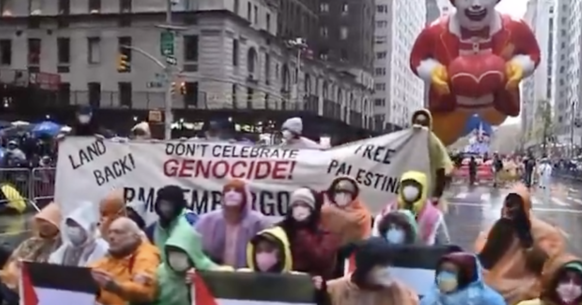 Mass Arrests Occur At Macy’s Thanksgiving Day Parade