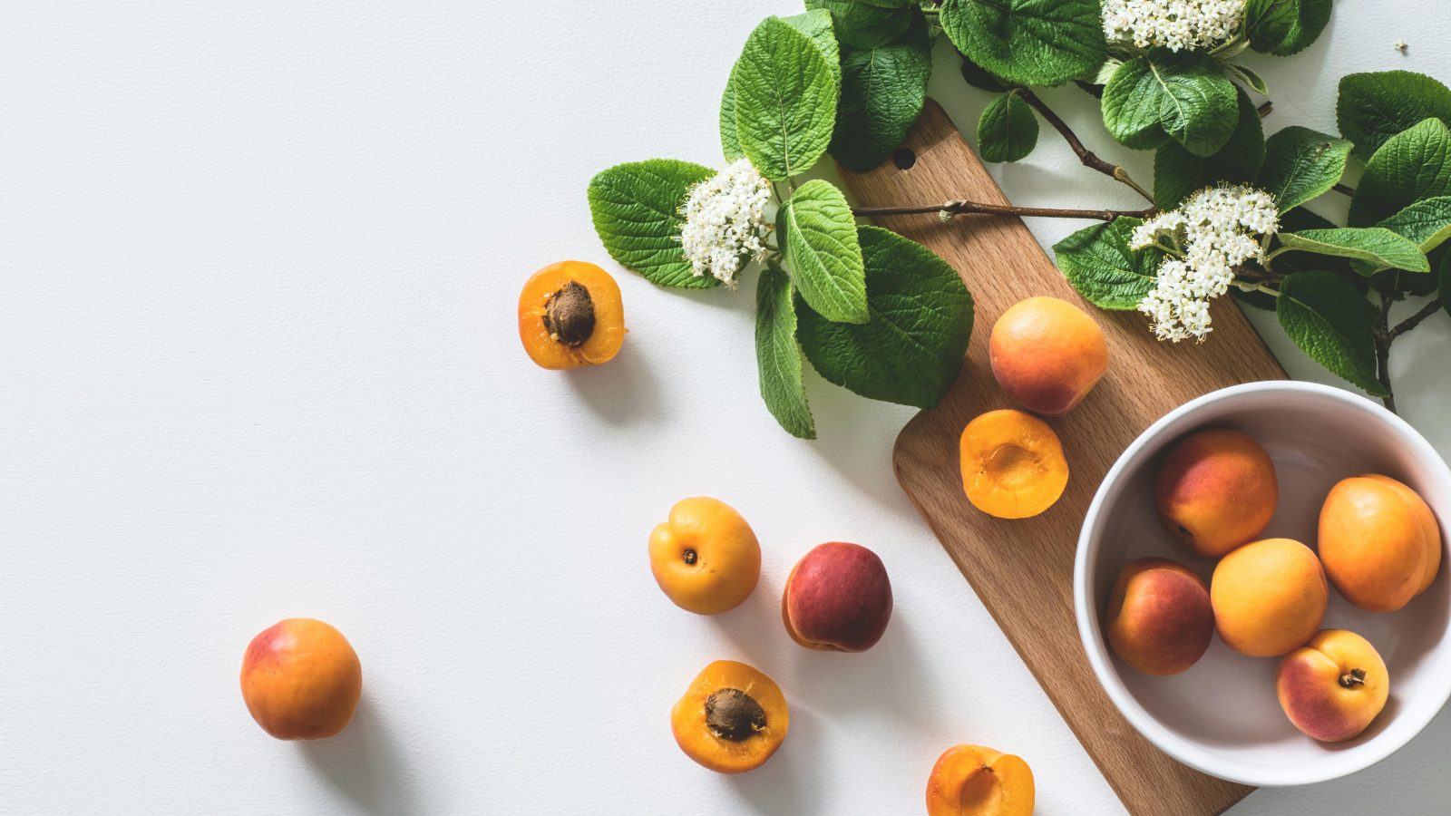 Photo by Lum3n: https://www.pexels.com/photo/apricot-fruits-on-bowl-1028599/