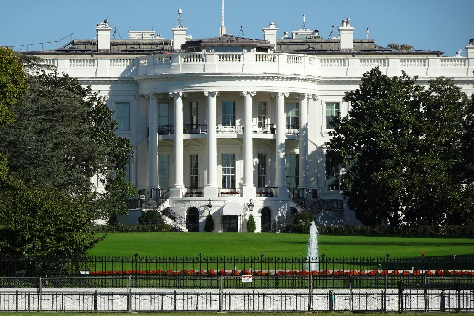 The White House building