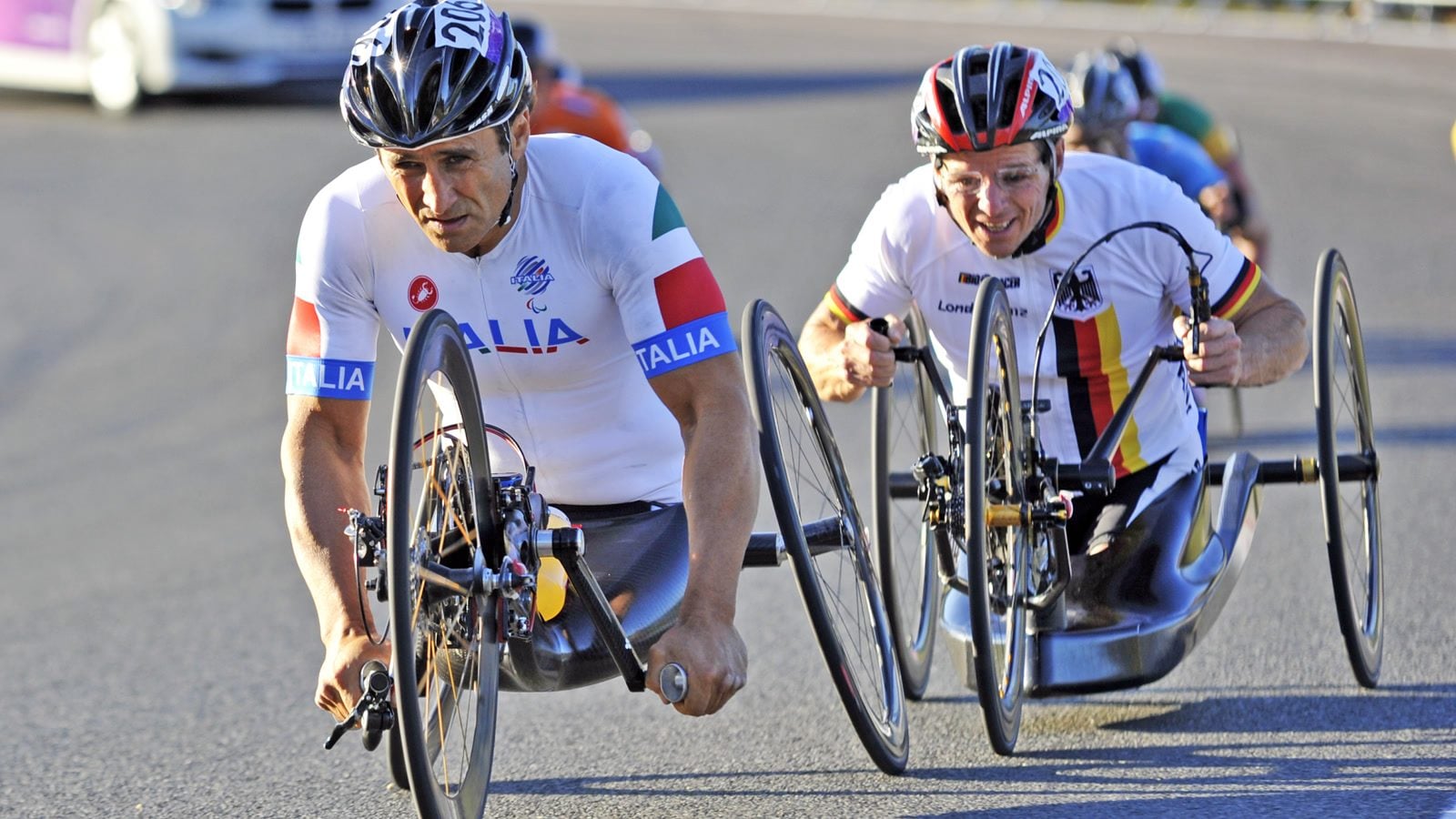 Alex Zanardi competing in handcycling at the London 2012 Paralympics