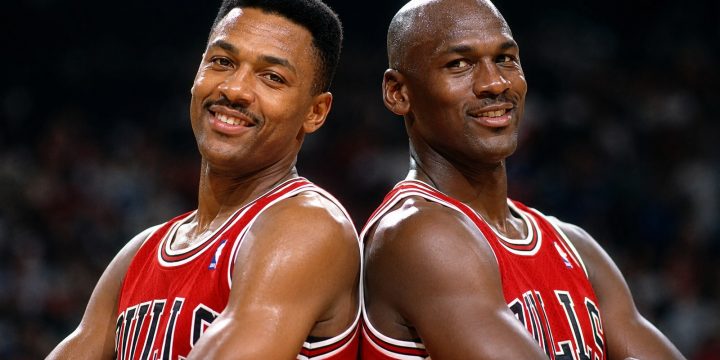Stacey King and Michael Jordan in Chicago Bulls uniforms
