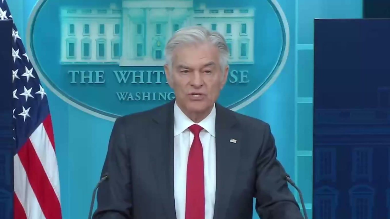 Dr. Mehmet Oz discusses TrumpRx prescription drug pricing at the White House