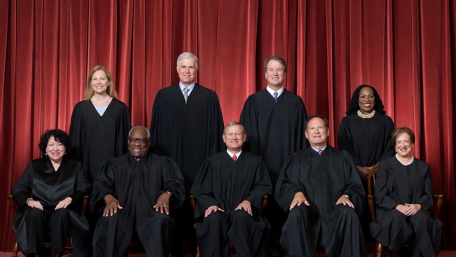 Current members of the U.S. Supreme Court, Roberts Court 2022 group photograph