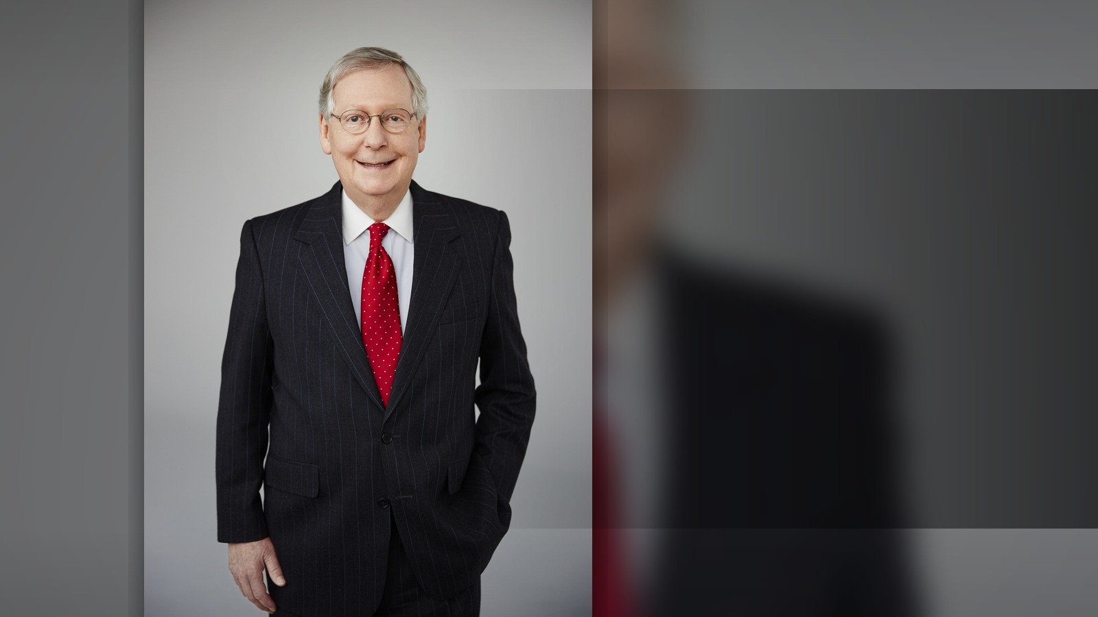 Official portrait of Senator Mitch McConnell