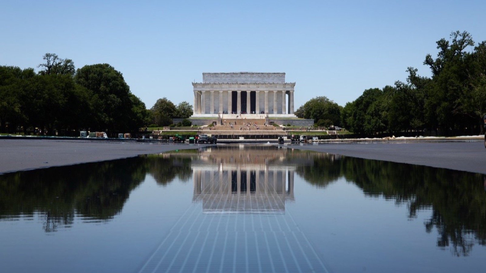 The Lincoln Memorial reflected in the Lincoln Memorial Reflecting Pool